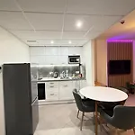 Smart Apartment2 And Parking 아파트 바르샤바