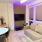 아파트 Smart Apartment2 And Parking