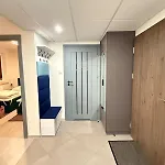 아파트 Smart Apartment2 And Parking