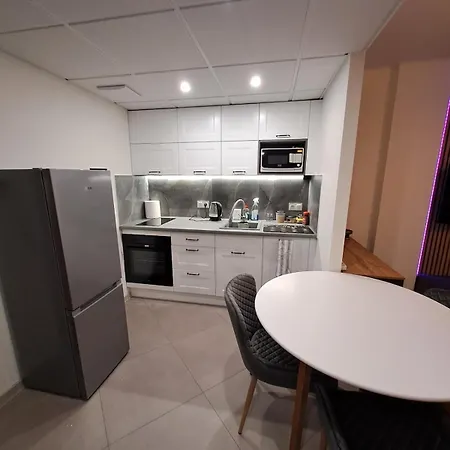 Smart Apartment2 And Parking * Warschau