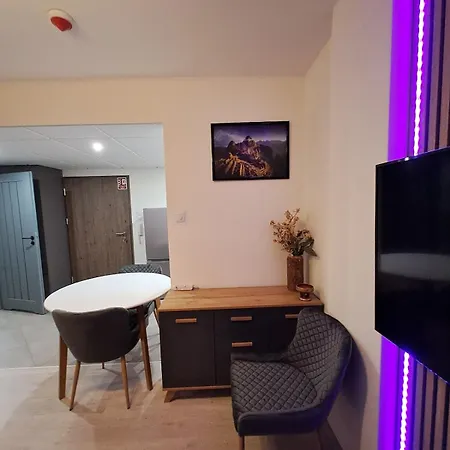 Smart Apartment2 And Parking شقة وارسو